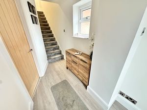 Everest Close Great Sutton